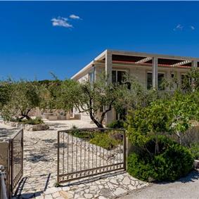 Luxury 5 Bedroom Beachfront Villa near Dubrovnik, Sleeps 11-12